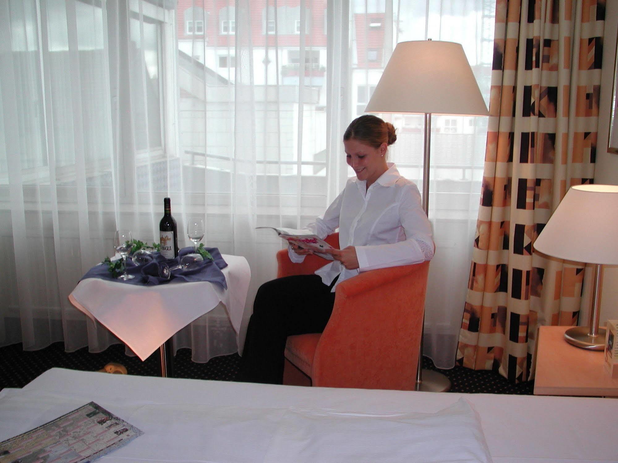 Hotel Central Frankenthal  Luaran gambar